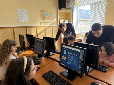 Малки откриватели, големи програмисти – Кодирай, играй, откривай! 4